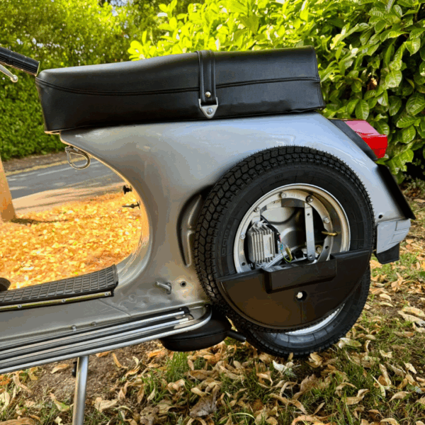 Win a Disco Dez-Built Vespa P200 MK1 – Classic 1980 Non-Indicator Draws July 14th! - Image 6